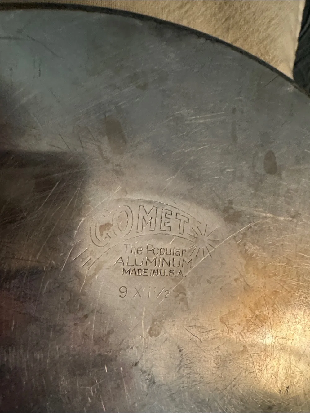 Vintage Comet Aluminum Bakeware Cake Pans with Slides